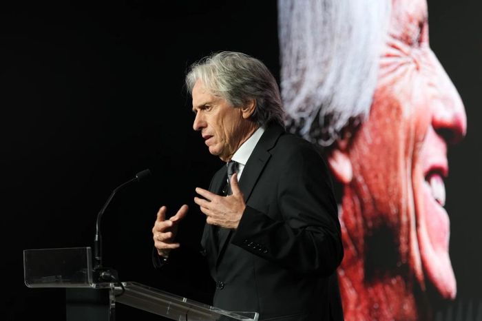 Ông Jorge Jesus ký hợp đồng có thời hạn 4 năm với Liên đoàn Bóng đá Bồ Đào Nha (FPF) đến hết World Cup 2030. (Ảnh: AP)