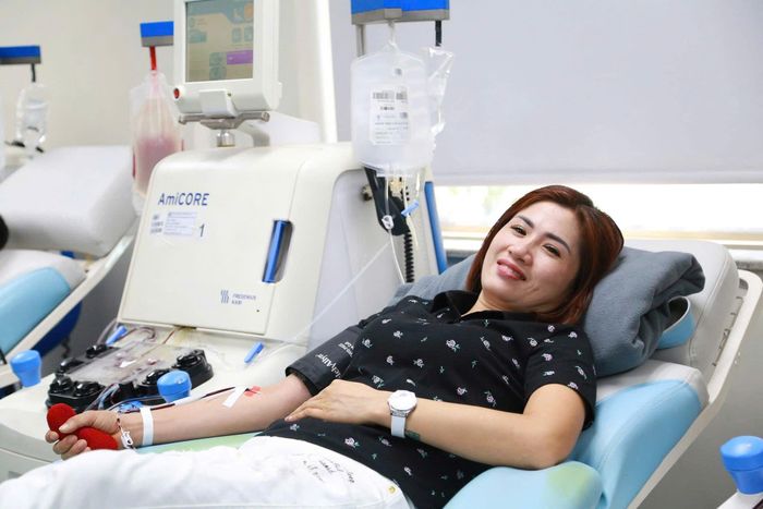 Chị Hà có 99 lần tham gia hiến máu và hiến tiểu cầu. Ảnh: NVCC