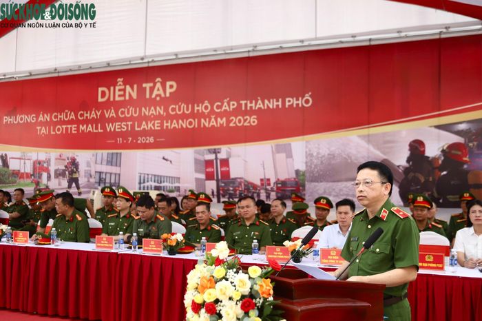 Theo Thiếu tướng Nguyễn Hồng Ky, mục tiêu của cuộc diễn tập không chỉ là thực hành phương án mà còn đánh giá thực tế năng lực chỉ huy, điều hành, khả năng phối hợp giữa các lực lượng để kịp thời rút kinh nghiệm, sẵn sàng xử lý hiệu quả các tình huống thực tế.