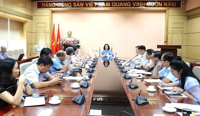 Quang cảnh cuộc họp.