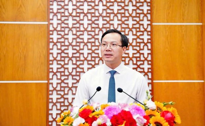 Thứ trưởng Bộ Giáo dục và Đào tạo Đoàn Trung Kiên.