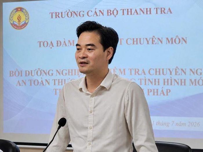 TS. Chu Quốc Thịnh, Cục trưởng Cục An toàn thực phẩm (Bộ Y tế) chia sẻ tại buổi tại tọa đàm “Bồi dưỡng nghiệp vụ kiểm tra chuyên ngành an toàn thực phẩm trong tình hình mới - Thực trạng và giải pháp”