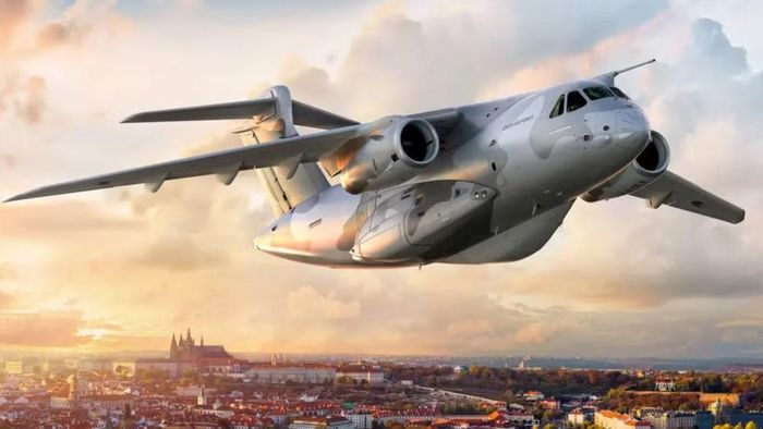 Ngày 6/7/2026, chiếc máy bay vận tải quân sự Embraer C-390 Millennium đầu tiên của Không quân Séc đã hạ cánh xuống Căn cứ Không quân số 24 tại Prague-Kbely sau khi hoàn tất các chuyến bay thử nghiệm và quá trình nghiệm thu tại Brazil.