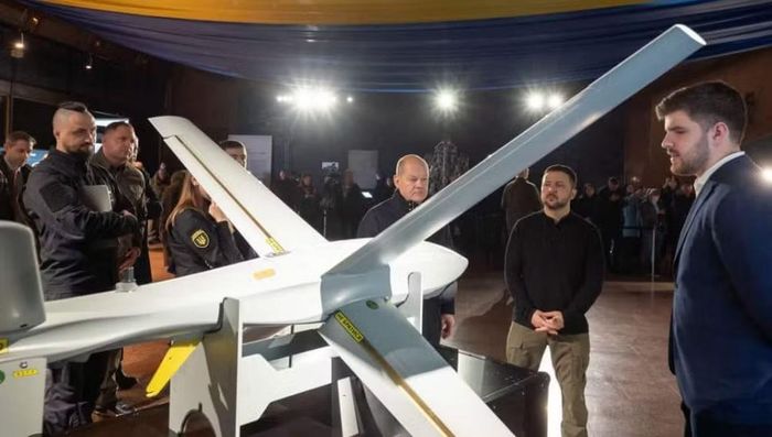 Trong một nhiệm vụ được Reuters ghi nhận, UAV RAM-2X của Ukraine đã trượt mục tiêu, trong khi UAV trinh sát đi kèm bị hệ thống tên lửa phòng không tầm ngắn Tor bắn hạ.