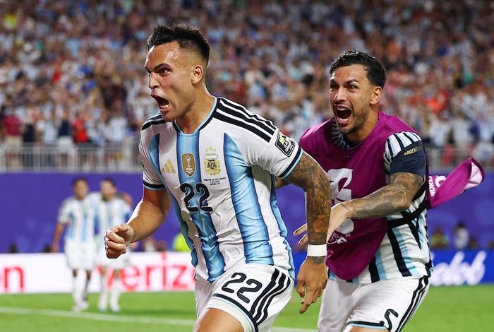 Aghentine tiếp tục thực hiện giấc mơ giữ vững ngôi vô địch World Cup khi loại Thụy Sĩ và tiến vào bán kết. Nguồn: Reuters.