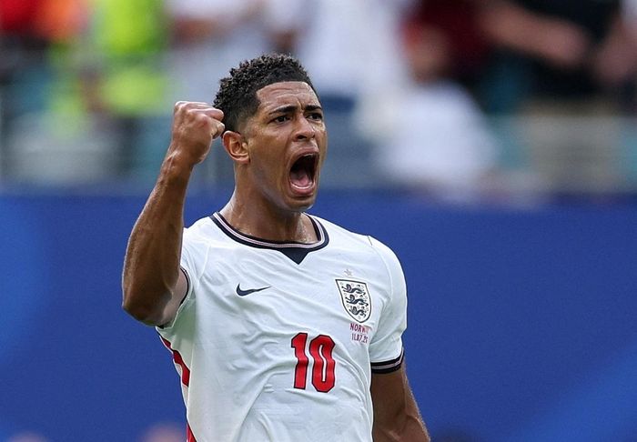 Jude Bellingham tiếp tục tỏa sáng rực rỡ, đưa tuyển Anh vào bán kết World Cup 2026.