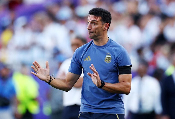 Lionel Scaloni thừa nhận Argentina may mắn khi đánh bại Thụy Sĩ.