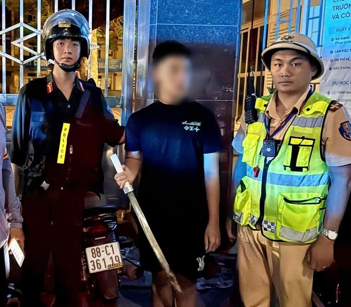 Lực lượng chức năng tỉnh Phú Thọ liên tiếp ngăn chặn nhiều nhóm thanh niên mang hung khí đi gây rối thời gian vừa qua