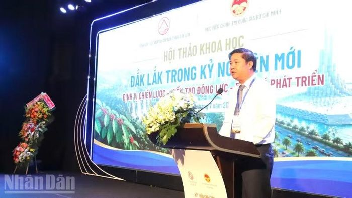 Bí thư Tỉnh ủy Đắk Lắk Lương Nguyễn Minh Triết phát biểu bế mạc hội thảo.