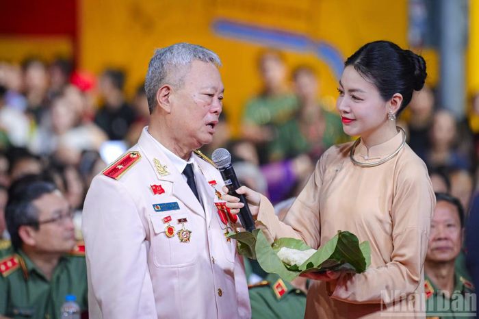 Thiếu tướng, Anh hùng lực lượng vũ trang nhân dân Nguyễn Xuân Hà chia sẻ ký ức trong cuộc đời hoạt động tại chương trình.