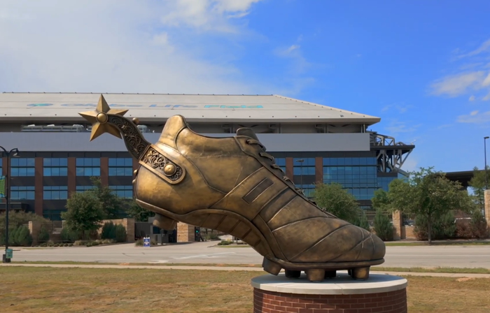 Tác phẩm nghệ thuật “Texan Golden Boot” tại Mỹ.