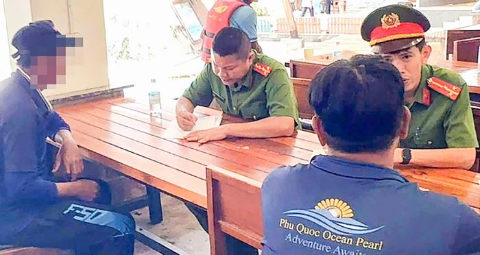 Cơ quan điều tra Công an tỉnh An Giang làm việc với thuyền trưởng và những người liên quan trong vụ lật ca nô tại Phú Quốc