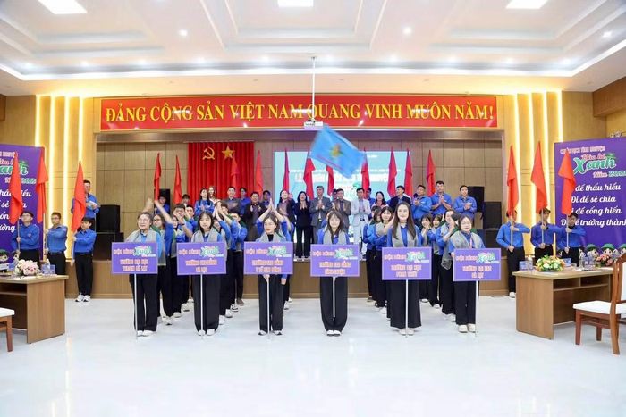 Hơn 1.000 thanh niên Lâm Đồng ra quân Chiến dịch Mùa hè xanh năm 2026.