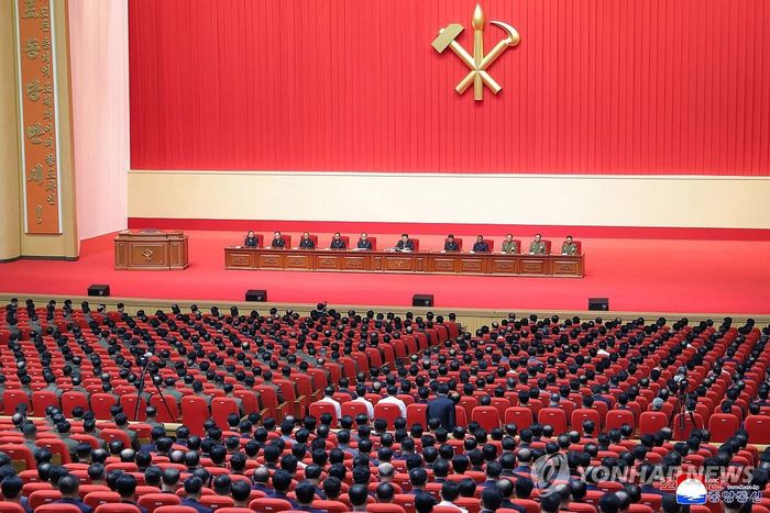Ông Kim Jong Un chủ trì một cuộc họp của đảng Lao động Triều Tiên. Ảnh: Yonhap