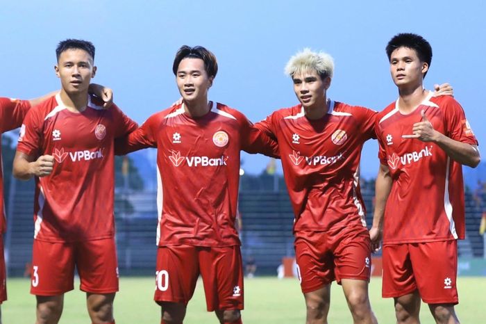 PVF-CAND giành 1 điểm trong trận ra quân. Ảnh: VFF