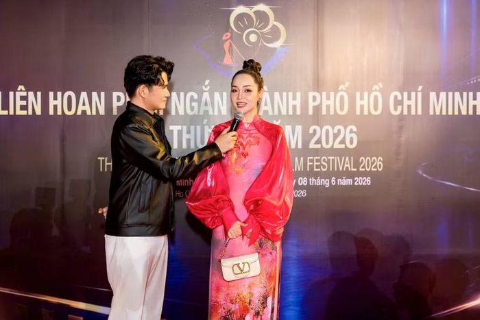 Diễn viên-nhà sản xuất Mai Thu Huyền tại Liên hoan Phim ngắn Thành phố Hồ Chí Minh. (Ảnh: NVCC)