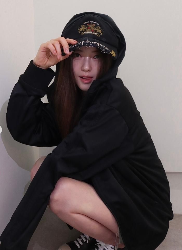 Go Ara ghi điểm với làn da mịn màng, đường nét thanh tú.