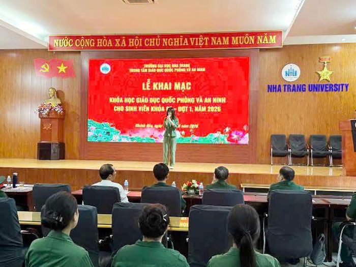 Khai giảng khóa học giáo dục quốc phòng an ninh cho sinh viên Trường Đại học Nha Trang
