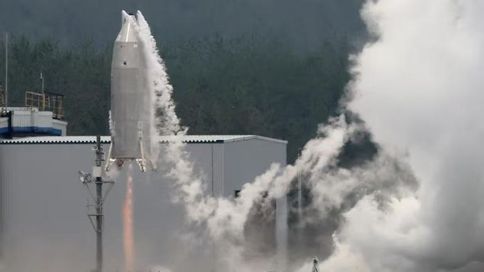 Nguyên mẫu tên lửa tái sử dụng RV-X của JAXA trong cuộc thử nghiệm tại thành phố Noshiro, tỉnh Akita (Nhật Bản), ngày 11/7/2026. Ảnh: Kyodo.