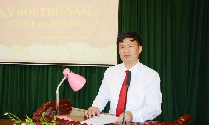Đồng chí Nguyễn Thế Phiệt, Bí thư Đảng ủy xã Phù Lãng phát biểu tại kỳ họp.