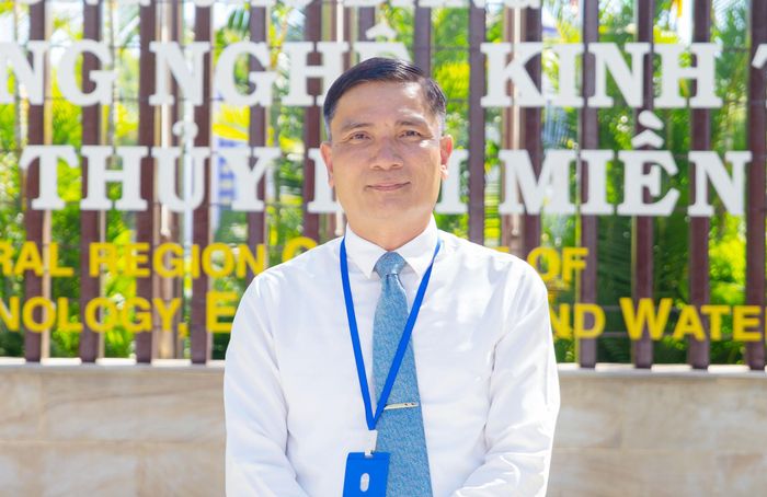 TS. Lê Ngọc Viên.