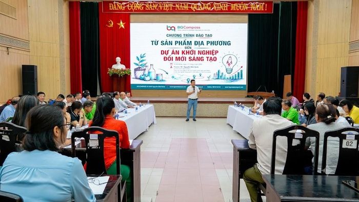 Quang cảnh buổi tập huấn. Ảnh: LAM KHUÊ