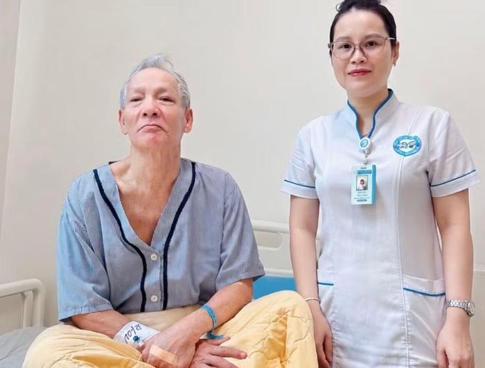 Sau can thiệp lấy ống sonde JJ, hiện sức khỏe bệnh nhân ổn định và tiếp tục được theo dõi. Ảnh: Như Nguyện