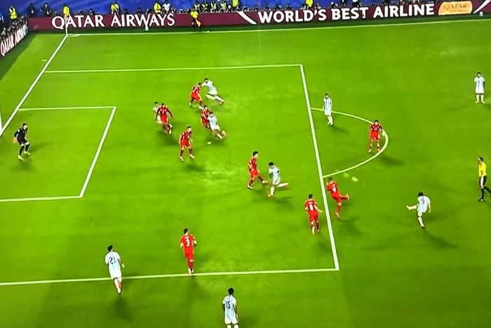 Julian Alvarez ghi bàn thắng đưa Argentina vượt lên dẫn 2-1