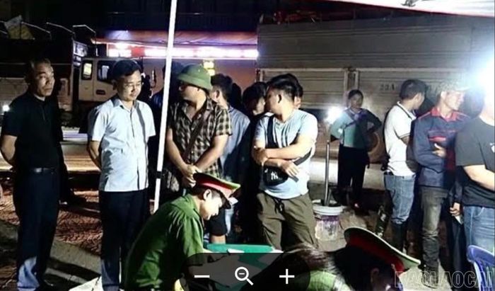 Lãnh đạo xã quán triệt nội dung kiểm tra ma túy trên địa bàn xã.