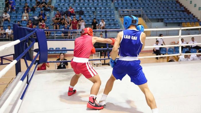 Một tình huống trong trận đấu của vận động viên tỉnh Lào Cai.