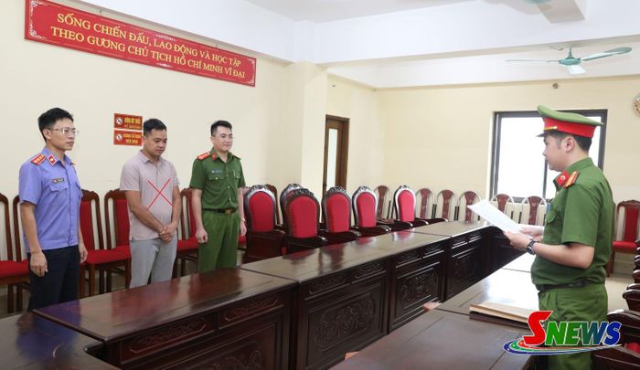 Cơ quan CSĐT Công an tỉnh Sơn La thi hành cách lệnh tố tụng hình sự đối với đối tượng Nguyễn Mạnh Cường (dấu X).