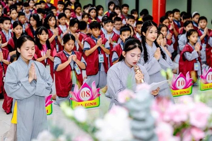 Đại diện 400 khóa sinh phát biểu cảm nghĩ