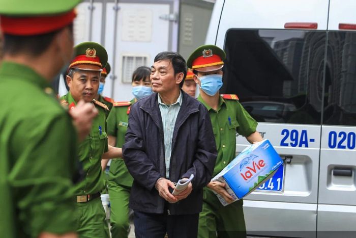 Bị can Mai Văn Tinh từng hầu tòa hồi tháng 4/2021 trong vụ Công ty Gang thép Thái Nguyên.