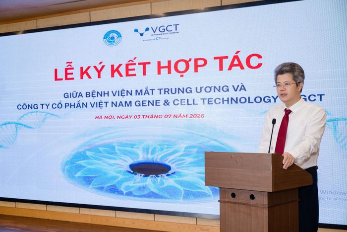 PGS.TS Phạm Ngọc Đông - Giám đốc Bệnh viện Mắt Trung ương phát biểu tại Lễ ký kết