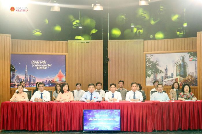 Các đại biểu tham dự chương trình