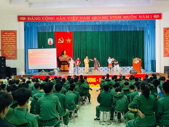 Quang cảnh chung chương trình (Ảnh: Phòng CSGT, Công an tỉnh Thái Nguyên)