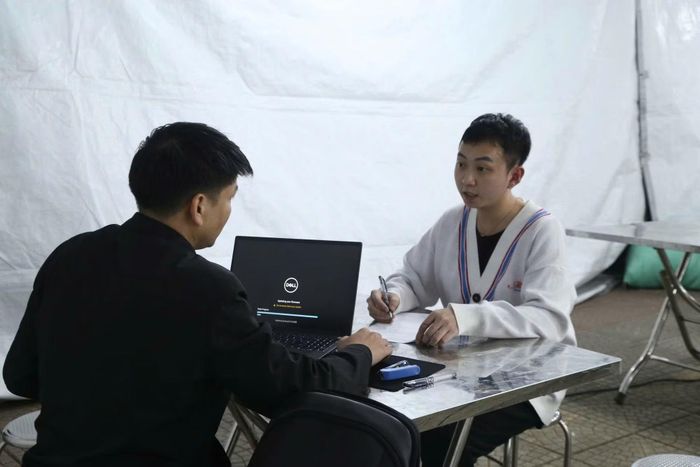 Công an Bắc Ninh đấu tranh với các đối tượng trong vụ án.