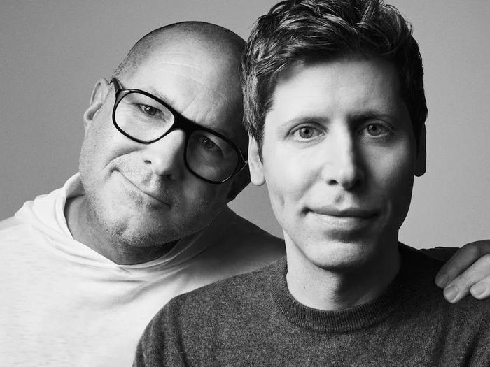Jony Ive - cựu Giám đốc Thiết kế Apple đã "đầu quân" cho Open AI của Sam Altman.