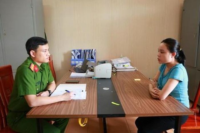 Lấy lời khai Vi Thị Nụ