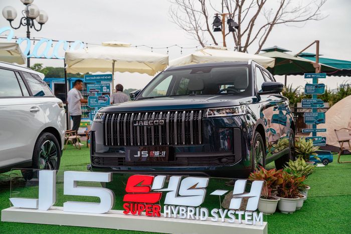Mẫu xe hybrid Jaecoo J5 SHS-H trưng bày tại Hà Nội cuối tuần này. Ảnh: PV