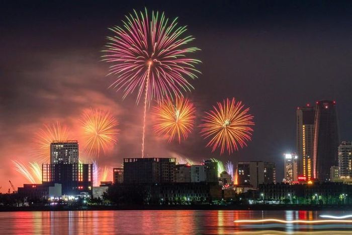 Màn trình diễn pháo hoa tại lễ hội pháo hoa quốc tế Đà Nẵng 2026. Ảnh: Bích Vân