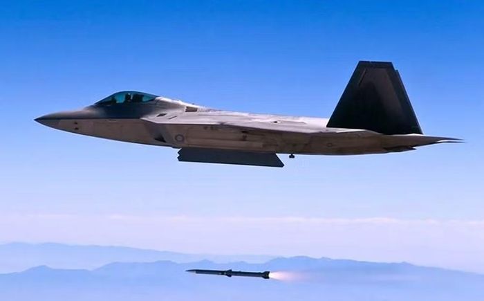 Việc F-22 rời Israel là diễn biến mới nhất trong quá trình Mỹ điều chỉnh lực lượng không quân tại khu vực thuộc phạm vi hoạt động của Bộ Tư lệnh Trung tâm Mỹ (CENTCOM).