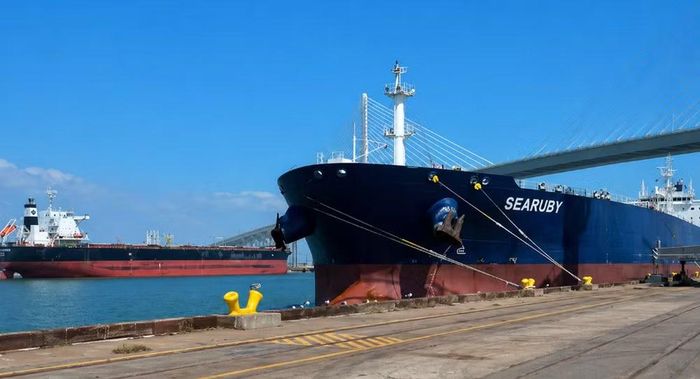 Theo dữ liệu của Kpler, hơn 34 triệu thùng dầu thô Iran đã được vận chuyển qua eo biển Hormuz từ ngày 18/6. Đây được xem là "phao cứu sinh" đối với Tehran sau hai tháng hoạt động xuất khẩu gần như tê liệt vì lệnh phong tỏa của Mỹ.