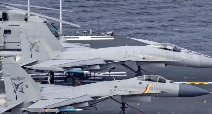 Việc tăng tải trọng cất cánh không chỉ nâng cao năng lực tiến công của J-15T mà còn mở rộng khả năng hoạt động cho các biến thể hai chỗ ngồi phát triển từ dòng máy bay này.