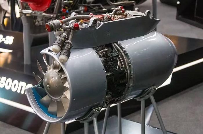 Nga có thể đã bắt đầu trang bị cho tên lửa hành trình Kh-101 của mình một loại động cơ mới, được thiết kế sử dụng các cánh quạt chế tạo bằng công nghệ hình thành tinh thể đơn.