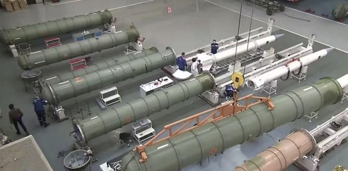 Mỗi tên lửa đạn đạo Iskander của Nga cũng có thể buộc Ukraine phải sử dụng 2-3 tên lửa Patriot để đánh chặn.