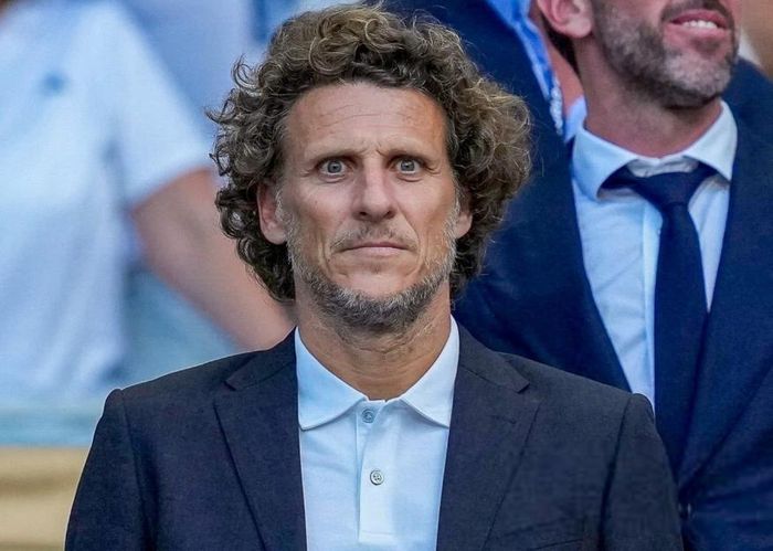 Diego Forlan sẽ thay thế Marcelo Bielsa tại tuyển Uruguay. Ảnh: X