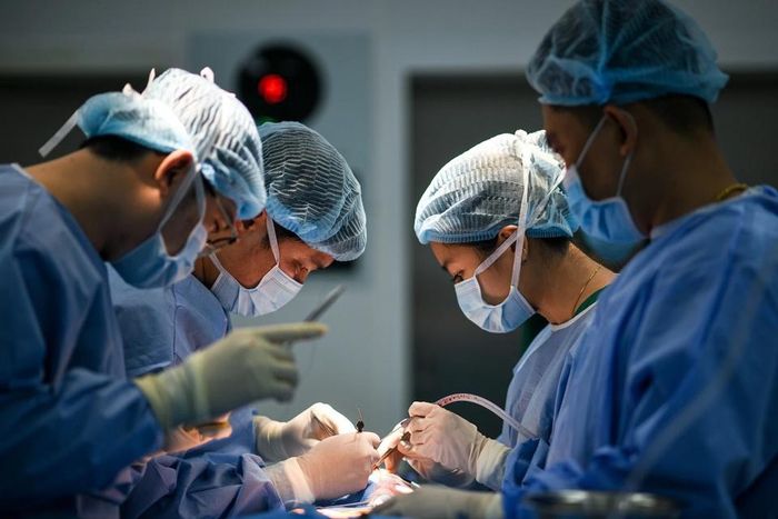 Ca phẫu thuật thẩm mỹ của các bác sĩ ở TP.HCM. Ảnh minh họa: Duy Hiệu.