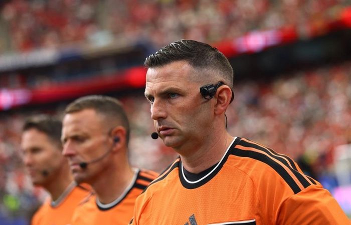 Trọng tài Micahel Oliver sẽ lỡ hẹn với 4 trận cuối của World Cup 2026. Ảnh: Reuters.