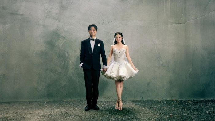 Đến tối 13/7/2025, Đạt G và Bảo Ngọc tổ chức lễ cưới với sự góp mặt của nhiều bạn bè trong giới giải trí. Không lâu sau hôn lễ, nam ca sĩ phát hành album 1 được 2, dự án âm nhạc được anh cho biết chịu nhiều ảnh hưởng từ bà xã. Bảo Ngọc không chỉ xuất hiện trong phần hình ảnh mà còn trở thành nguồn cảm hứng cho nhiều ca khúc trong album.